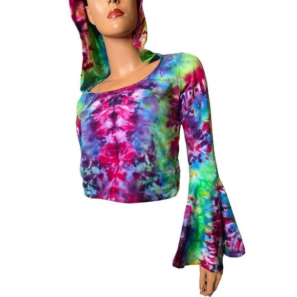 NWOT Tie Dye- Cropped Hooded With flared long sleeves, stretch material - Picture 2 of 7